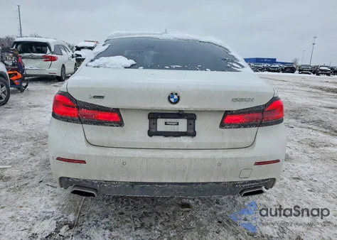 2022 BMW 530 Xi z USA, uszkodzony, nr VIN WBA13BJ01NWX83935